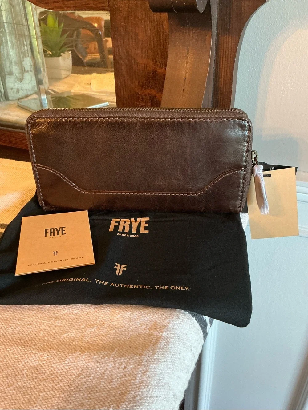 NWT Frye Leather Melissa Zip Around Wallet Dark Brown Retail $158